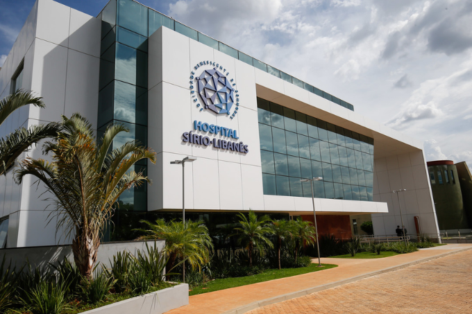 Cardiologista Brasília; Cardiologista em Brasília; Clínica de cardiologia Brasília; Consulta cardiologista Brasília; Médico cardiologista Brasília; Cardiologista particular Brasília; Melhor cardiologista Brasília; Cardiologista Sírio Libanês Brasília; Cardiologista Pulsarti Brasília; Clínico geral Brasília; Médico clínico geral Brasília; Consulta clínica médica Brasília; Teleconsulta cardiologista Brasília; Telemedicina cardiologia Brasília; Consulta cardiologista online; Cardiologista atendimento domiciliar Brasília; Consulta cardiologista a domicílio; Check-up cardiológico Brasília; Check-up cardiologista Brasília; Hipertensão tratamento Brasília; Arritmia tratamento Brasília; Colesterol alto tratamento Brasília; Insuficiência cardíaca tratamento Brasília; Dor no peito cardiologista Brasília; Falta de ar avaliação Brasília; Cardiopatia em atletas Brasília; Avaliação pré-operatória cardiologia Brasília; Cardiologista com escuta ativa Brasília; Cardiologista humanizado Brasília; Cardiologista que atende particular Brasília; Cardiologista com bioimpedância Brasília; Consulta cardiologista com eletrocardiograma incluído